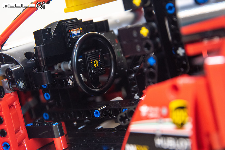 【開箱】樂高Lego最新Technic系列實拍,Ferrari 488 GTE/McLaren Senna GTR/Jeep Wrangler三車齊發!