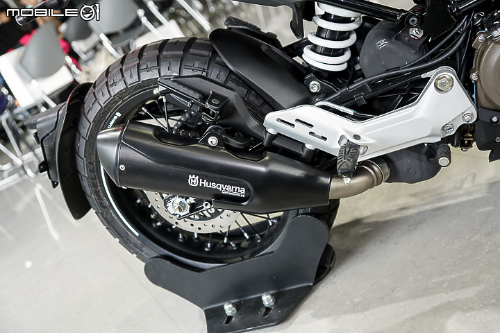 【採訪】Husqvarna 安東貿易正式代理!Svartpilen 401 & Vitpilen 401 新價上市!701 Supermoto 同步登場!