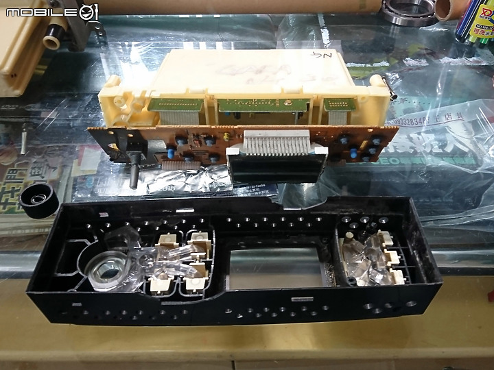 [簡單分享]99-00年Lancer Virage，恆溫面板燈泡更換