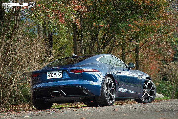 Jaguar 小改款 F-Type P300 R-Dynamic 試駕|美型依舊,2.0T動力表現恰到好處!