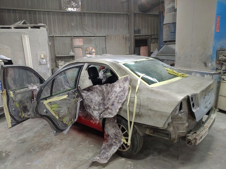 二十年老車HONDA FERIO重新烤漆分享