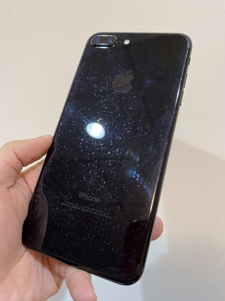 犀牛盾solidsuit刮傷iphone7+