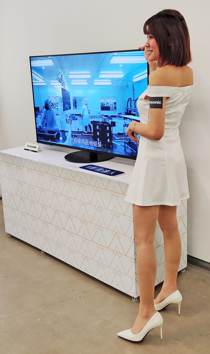 【實機體驗】 Panasonic電視 用頂級畫質開啟你的全新視野!