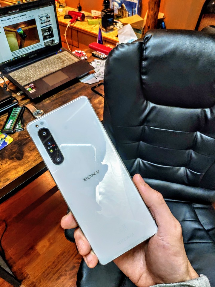 點我看大圖 完美唾手可得 sony xperia 1ii頂尖效能遇上絕美機身,不專業開箱