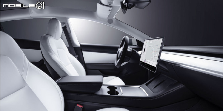 Tesla Center高雄服務體驗中心正式開幕,同時限量開放Model 3 白色內裝現貨車