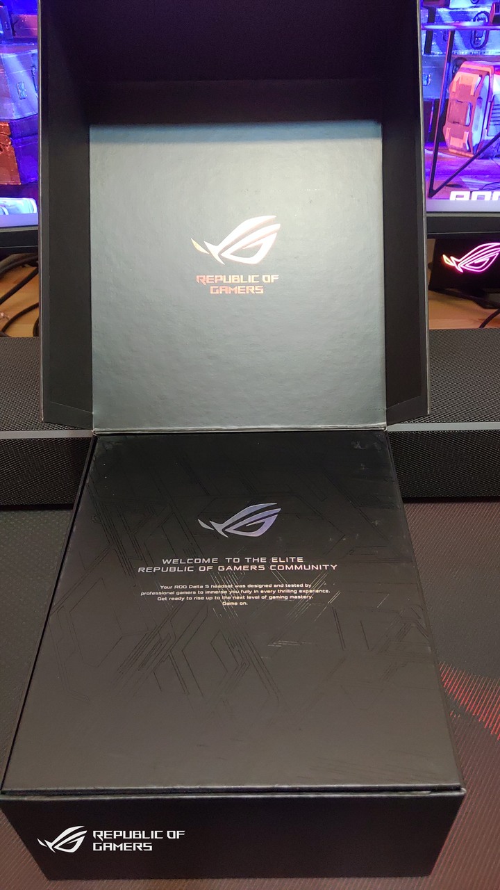 點我看大圖 【ROG Delta S】世界首款支援MQA的數位電競耳機(簡單開箱)