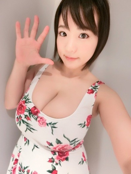 多益滿分，史上最有才華的AV女優