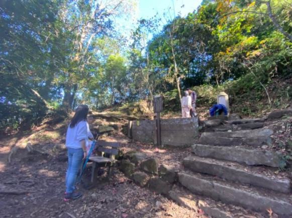 苗栗大湖｜馬那邦山．賞楓推薦路線，三角點視野佳，眺望聖稜線