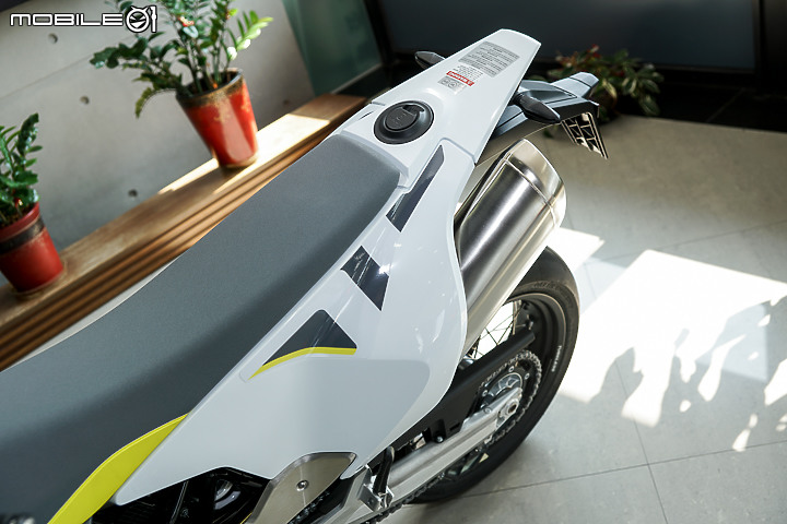 【採訪】Husqvarna 安東貿易正式代理!Svartpilen 401 & Vitpilen 401 新價上市!701 Supermoto 同步登場!