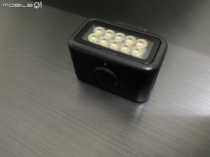 開箱-GoPro-HERO9 Black媒體模組ADFMD-001&GoPro Black燈光模組ALTSC-001-AS
