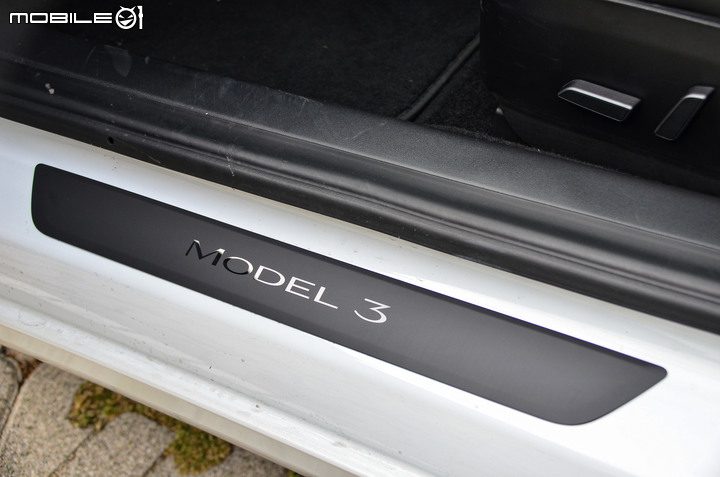 Tesla Model 3 Long Range 2021年式新版試駕,無懸念北高直達,細節強化更有吸引力!