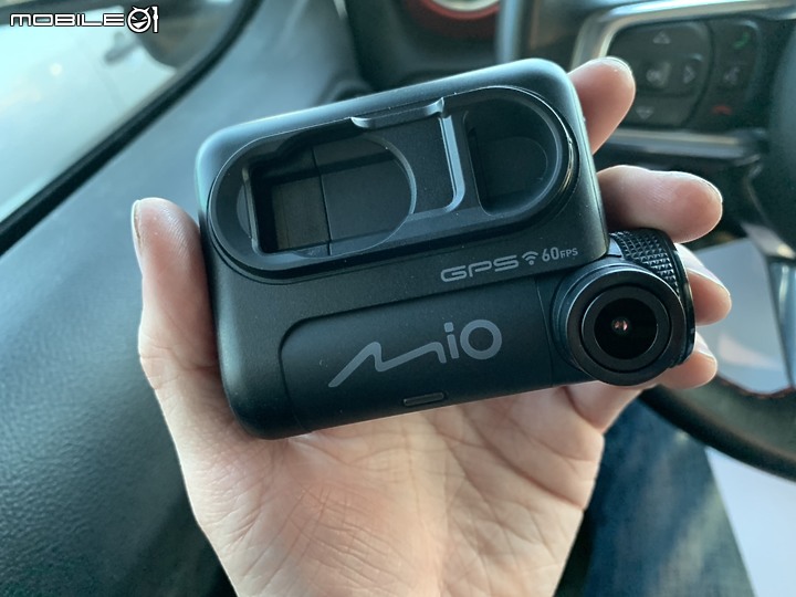 【試用 Mio MiVue&trade;848 】開車上路必備的全面防護行車紀錄器