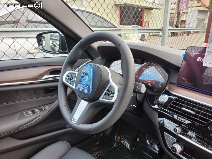 G31 LCI 48V 開箱
