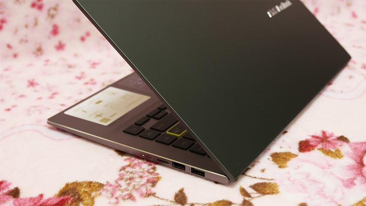 點我看大圖 小資女的ASUS S435EA