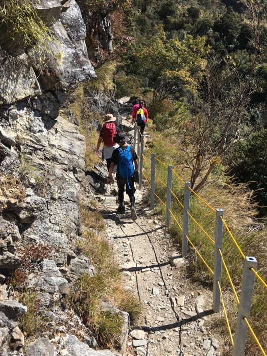 一輩子只「爬」一次的玉山前峰