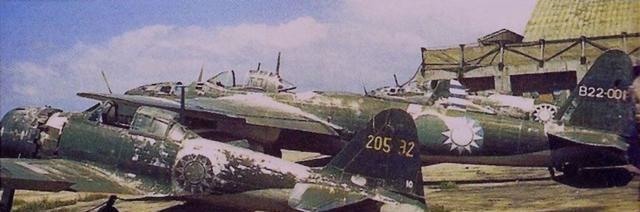 [開箱文] Hasegawa 1/72 二戰日軍轟炸機銀河11型(P1Y1)/第762海軍航空隊塗裝