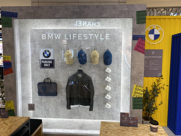 【小惡魔慶牛年】大年初一跑來101喝咖啡看BMW 1 & 2
