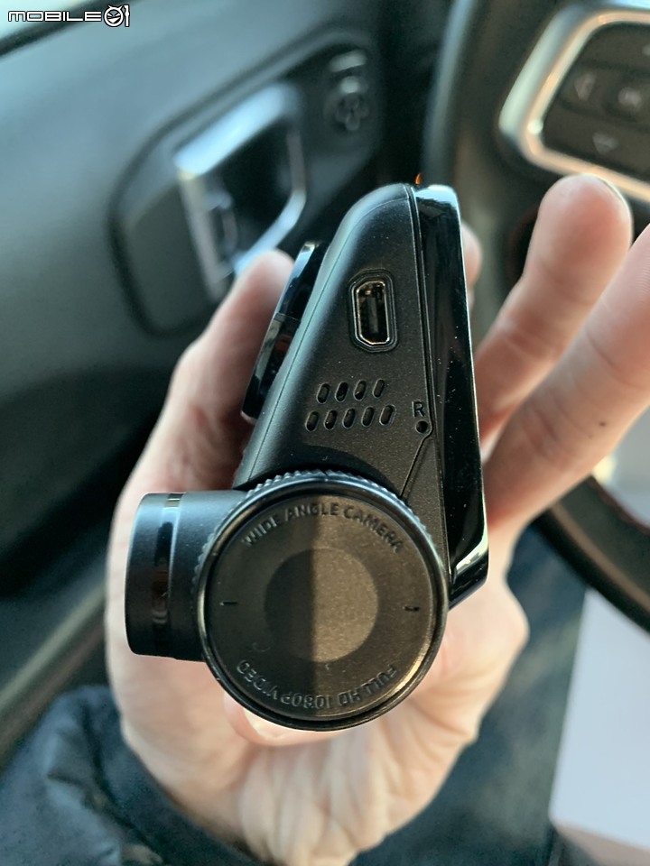 【試用 Mio MiVue&trade;848 】開車上路必備的全面防護行車紀錄器