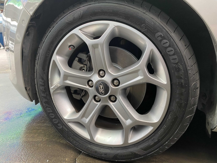 KENDA KR30下課，GOODYEAR F1A5上課