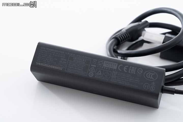 Razer Book 13 測試報告 斜槓風格的輕薄效能筆電