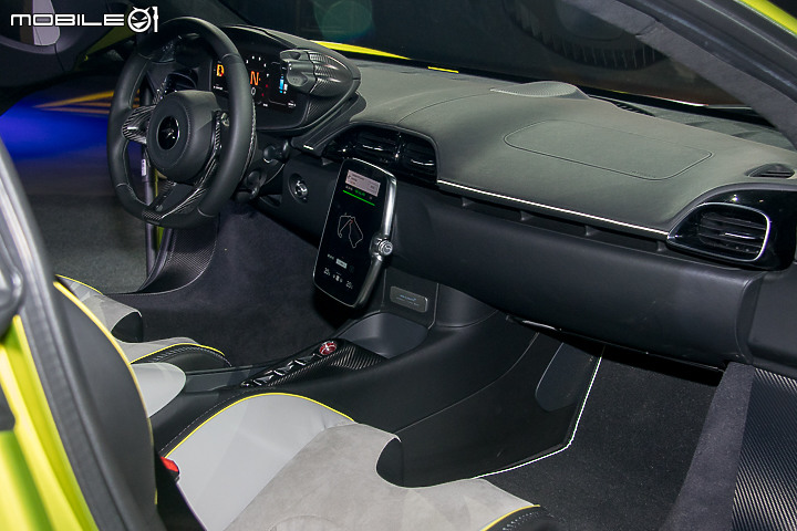 【國內新訊】McLaren 最新油電超跑「Artura」現身國內,1280萬元起展開接單!