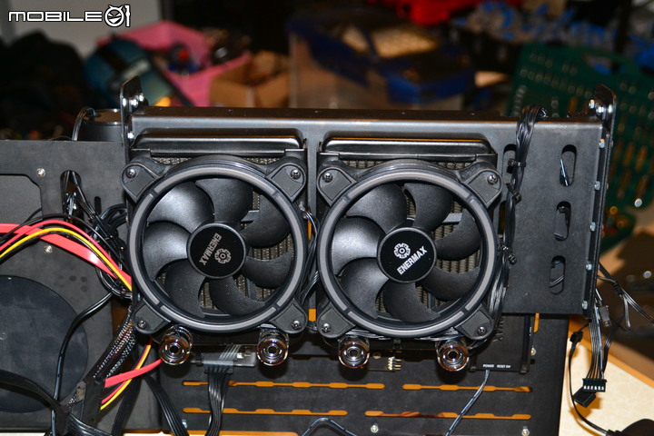 點我看大圖 【DIY】油浸式冷卻電腦主機 MK II