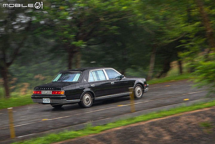 Toyota Century 5.0 V12 國內試駕|值得尊敬的日系豪華旗艦!