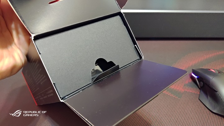 ROG Keris Wireless(簡單開箱)