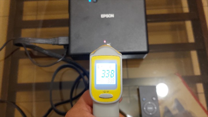 Epson EF- 11全球最小的3LCD 雷射投影機 試用心得