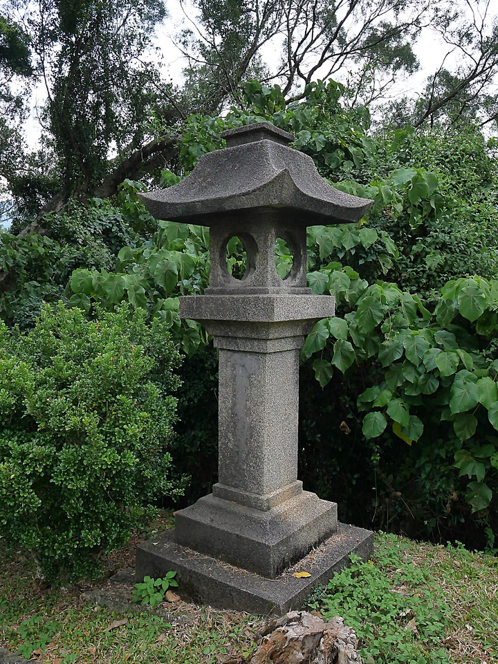 【小惡魔慶牛年】花蓮 玉里 神社殘蹟 — 2座鳥居與17座石燈籠，彷彿一秒到日本 — 鼠末牛初之防疫返鄉之旅第4站
