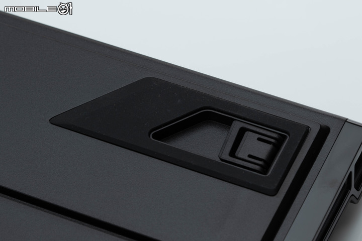 CORSAIR K100 RGB 光學機械鍵盤試用 無愧旗艦名號的全能電競選擇