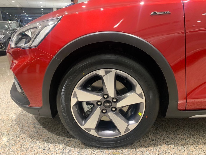 XV vs Focus Active賞車比較