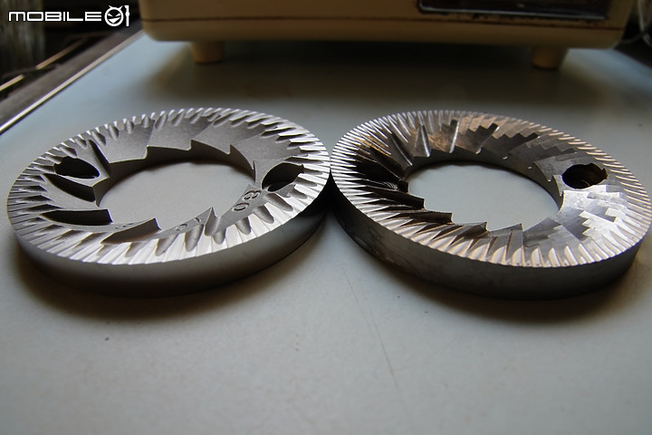 Ditting 804 變速刀盤研磨測試 Machined Burr vs. Cast Burr