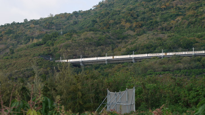 小惡魔慶牛年-坊山車站半日遊
