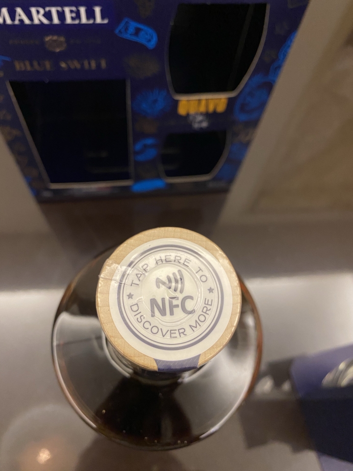 [開箱] 馬爹利藍淬燕QUAVO限量版禮盒