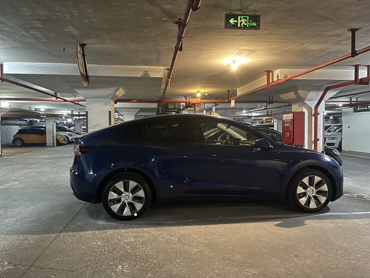 分享下在上海Tesla model Y提车和使用