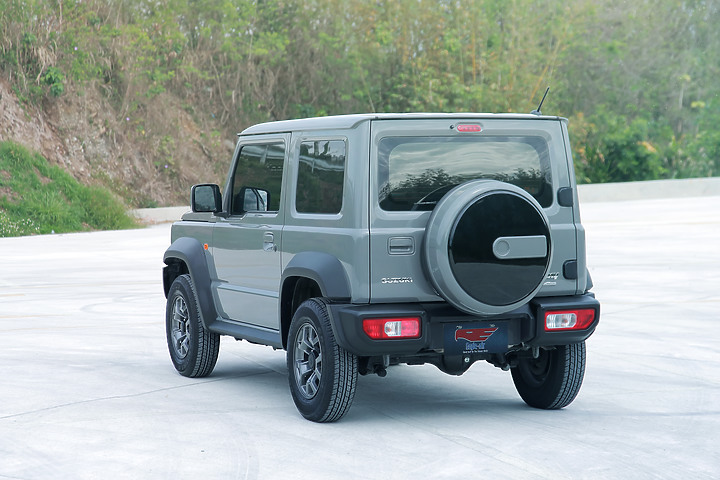new Jimny JB74水泥灰開箱