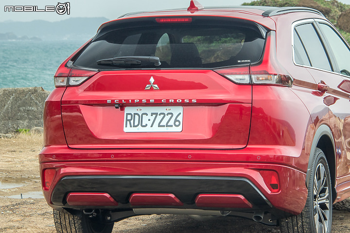 Mitsubishi 小改款 Eclipse Cross 試駕|不僅變帥還長大了!