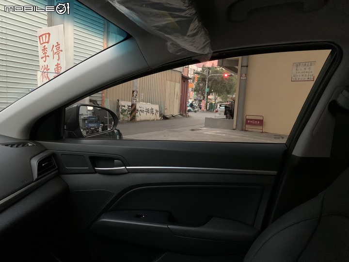新車 Elantra 好鄰居隔熱紙  前檔T1-40 + 車身T1-15