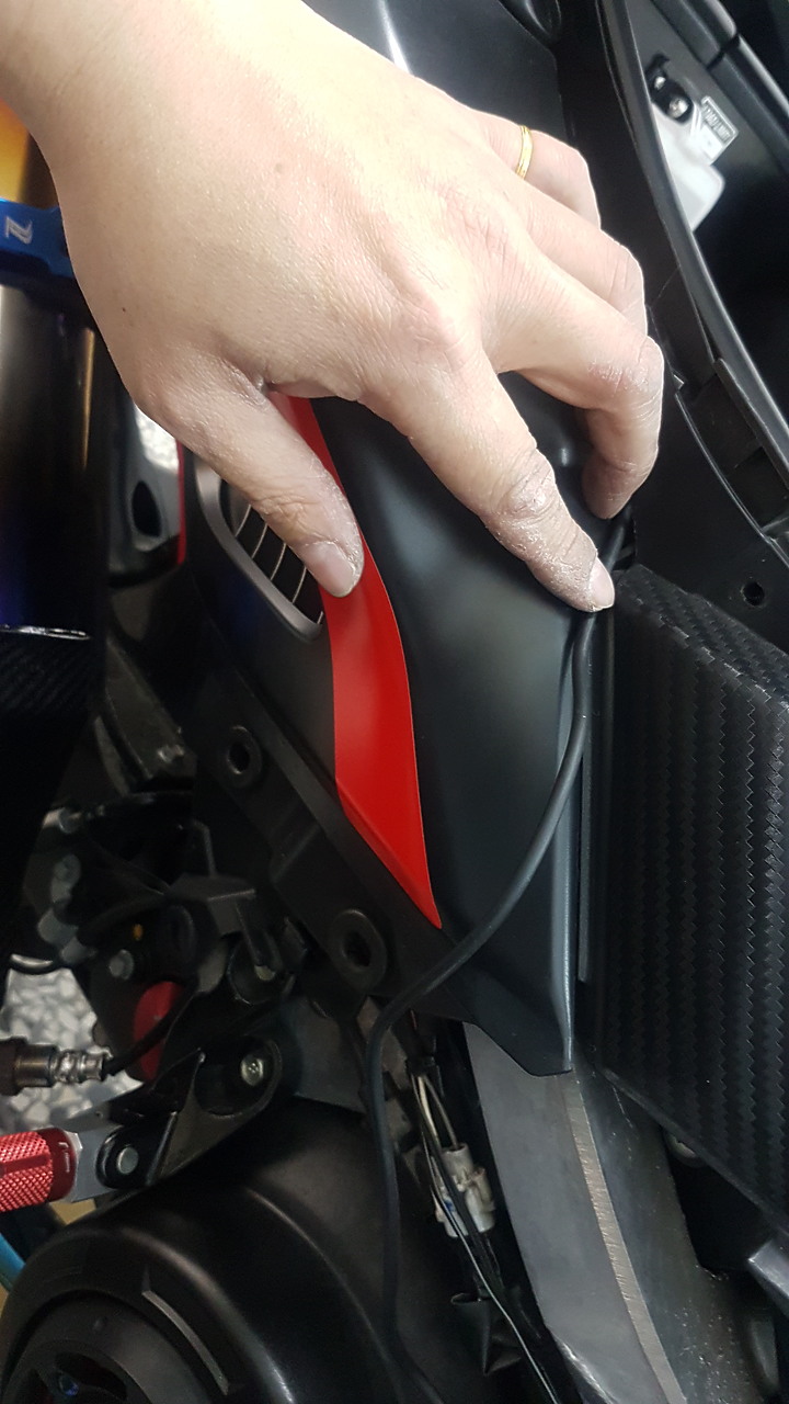 點我看大圖 飛樂 M98 主機防水行車紀錄器 開箱+ TMAX DIY拆裝分享 圖多慎入...