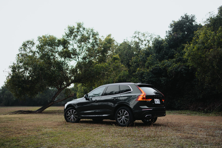 XC60 T8 Recharge Inscription PHEV 雙能電動體驗心得。