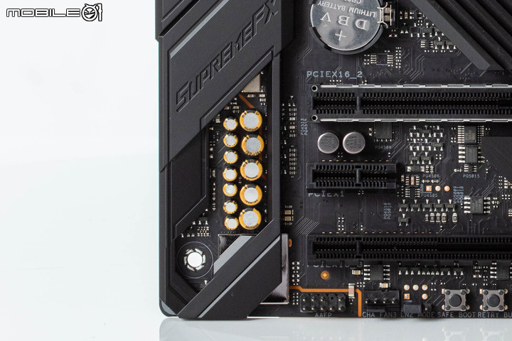 ROG X570 CROSSHAIR VIII Dark Hero 主機板實測 靜音低調的高效能 X570 平台選擇