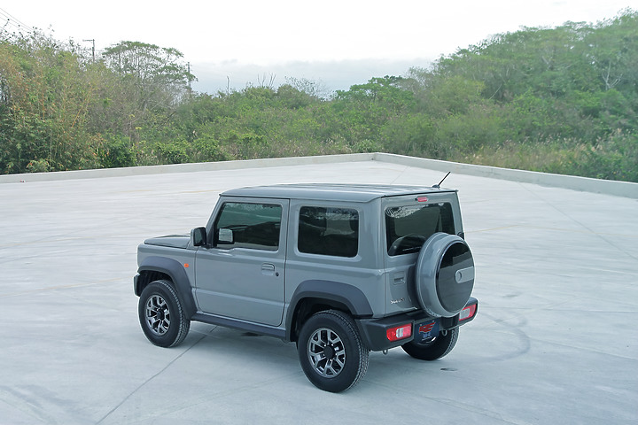new Jimny JB74水泥灰開箱