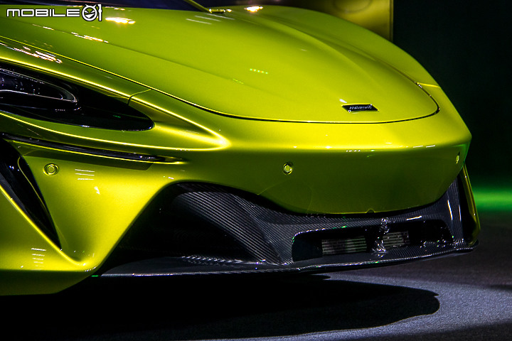 【國內新訊】McLaren 最新油電超跑「Artura」現身國內,1280萬元起展開接單!