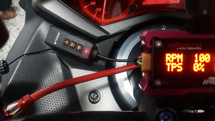 點我看大圖 飛樂 M98 主機防水行車紀錄器 開箱+ TMAX DIY拆裝分享 圖多慎入...