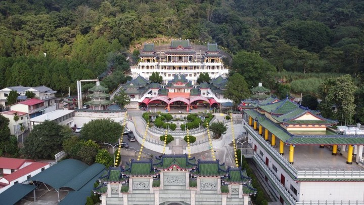 南投走春趣！春節7大景點推薦，參拜完還能大拍網美照！