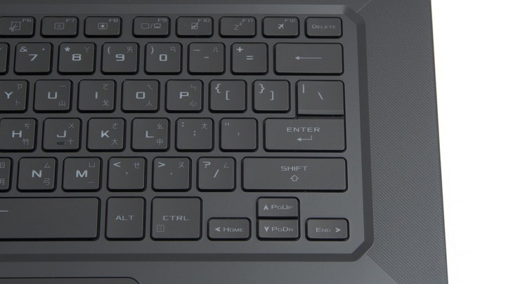 平民版西風之神? ASUS TUF Dash F15 FX516PR 簡單開箱