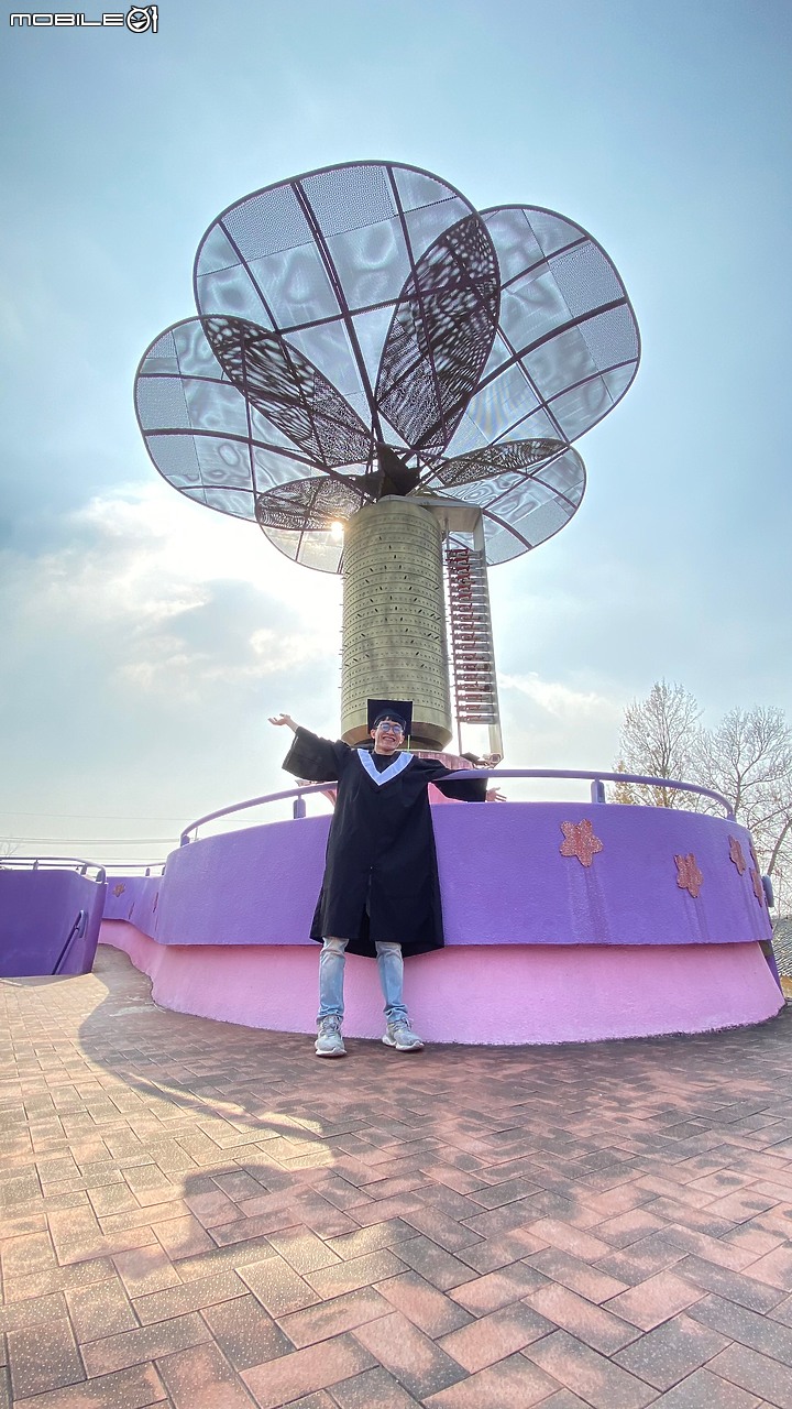 【小惡魔慶牛年】青青湖畔親水公園餵兔記、星願紫風車 | 台中中興嶺半日遊