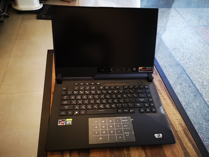 ROG Strix Scar 15 G533QS 簡易開箱