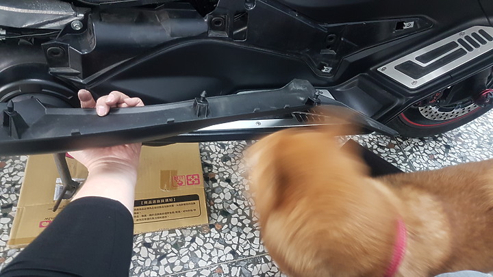 點我看大圖 飛樂 M98 主機防水行車紀錄器 開箱+ TMAX DIY拆裝分享 圖多慎入...